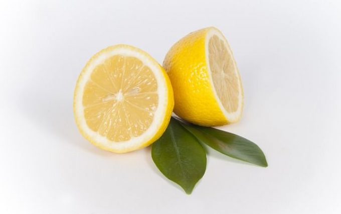 sliced-lemon-667554_640